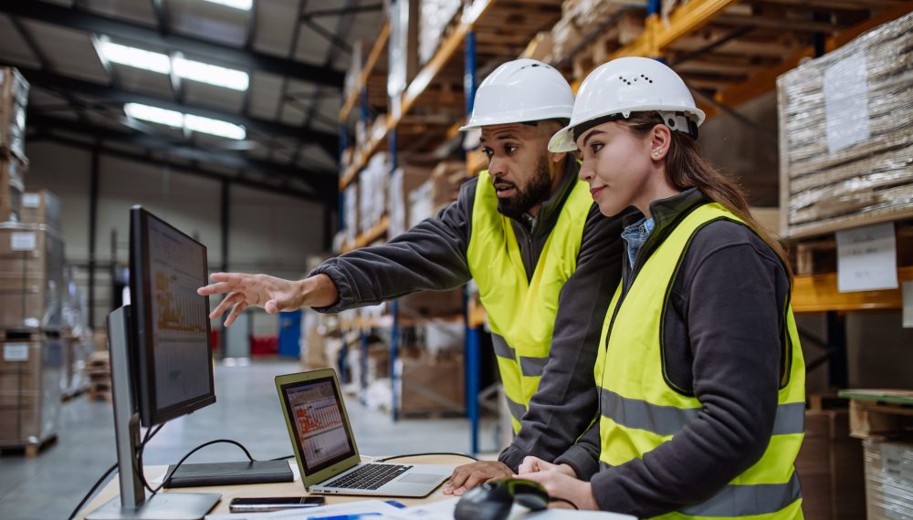 Warehouse,Manager,Talking,With,Logistics,Employee,In,Warehouse,,Planning,Transport Warehouse,Manager,Talking,With,Logistics,Employee,In,Warehouse,,Planning,Transport