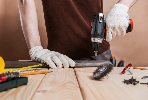 Close,Up,Portrait,And,Details,Of,Caucasian,Male,Worker,Using Close,Up,Portrait,And,Details,Of,Caucasian,Male,Worker,Using